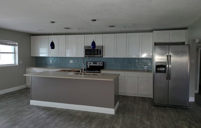 Large 4x2 Home in Conway area