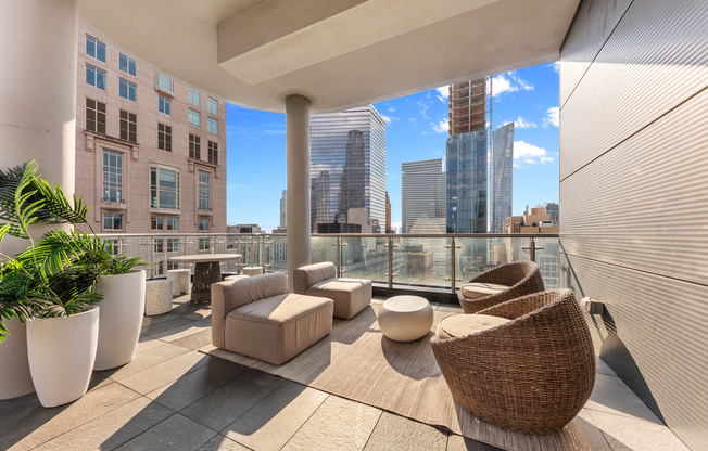 19 PARK PL