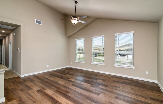 GORGEOUS 3 BEDROOM FOUR PLEX LOCATED IN MIDLOTHIAN ISD!