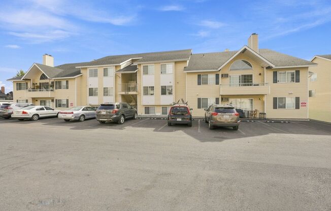 2 beds, 2 baths, 1,140 sqft, $1,495