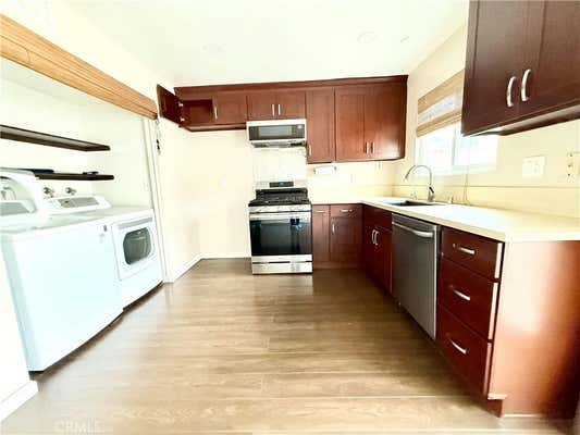 2 beds, 2 baths, 982 sqft, $2,750, Unit UNIT B