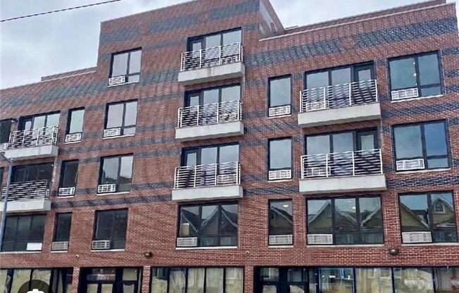 110 THATFORD AVE