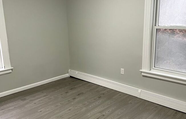 Fully renovated 6 bedroom single family house