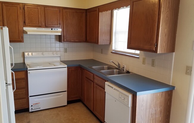 2 beds, 1 bath, 1,010 sqft, $995