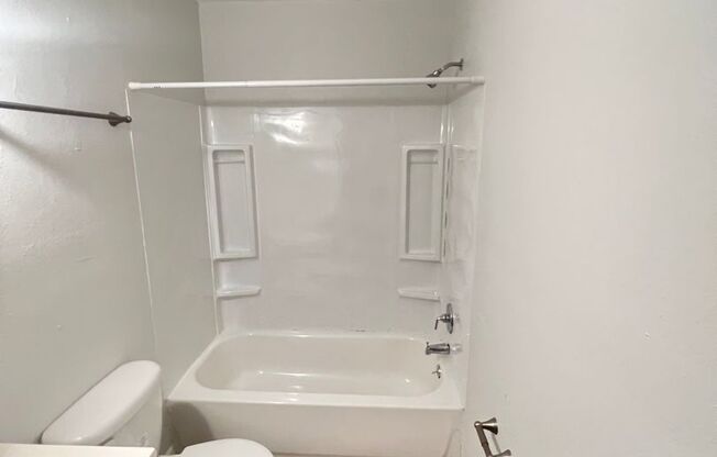 1 bed, 1 bath, 620 sqft, $1,325, Unit 202