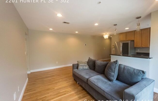 2201 HUNTER PL SE
