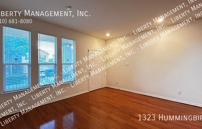 1323 HUMMINGBIRD