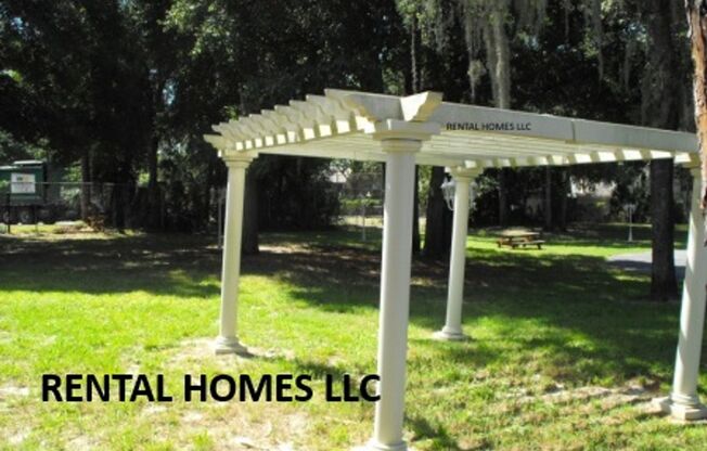 Two Bedroom One Story Townhouse close to Altamonte Mall & all other major local roads