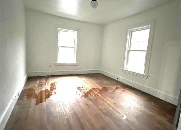 166 ELLIOT ST
