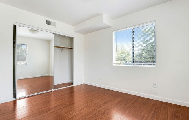 148 N Mar Vista Avenue