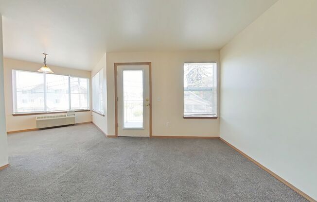 2 Bedroom Apartment ~ Close to Campus