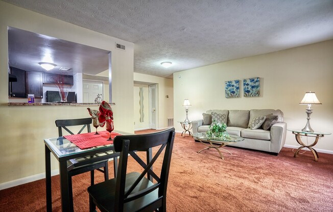 2 beds, 1 bath, 880 sqft, $1,188