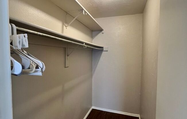 1 bed, 1 bath, 420 sqft, $895, Unit #102