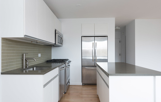 Studio, 1 bath, $3,795, Unit 10D
