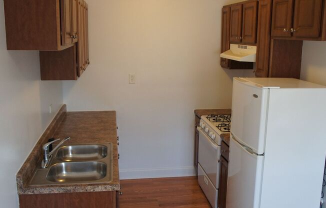 1 bed, 1 bath, 610 sqft, $1,850, Unit 312