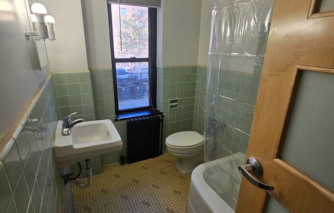 Studio, 1 bath, 336 sqft, $895, Unit 316-210