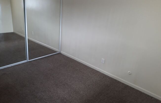Leo&#39;s Apartments