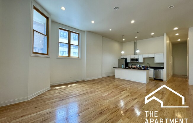 2842 W AUGUSTA
