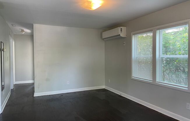 Single family bungalow in downtown Wilmington!