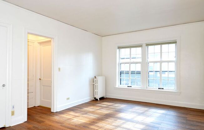 Studio, 1 bath, 500 sqft, $870, Unit 24 - 118