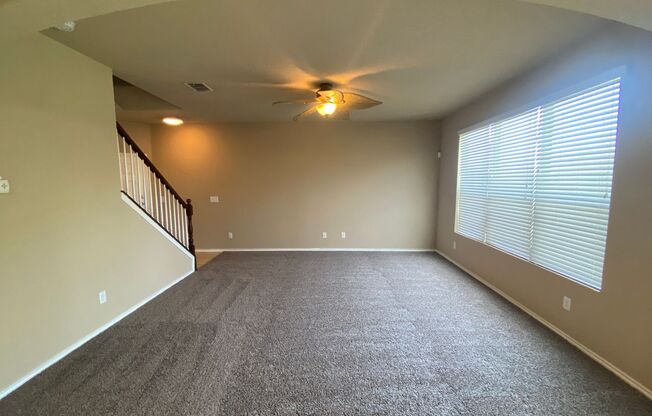 Charming ~ 3 Bedroom 2.5 Bath ~ Near Lackland AFB ~ Move-in Ready!