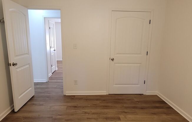 2 beds, 1 bath, $1,350