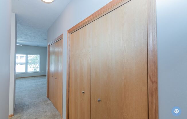 1 bed, 1 bath, 639 sqft, $1,085, Unit CT-10