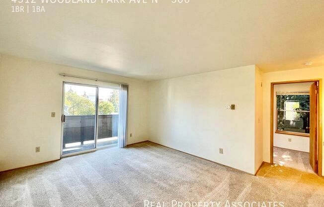 4312 WOODLAND PARK AVE N