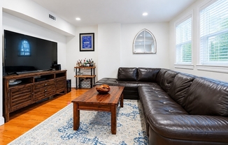 15 GARRISON ST