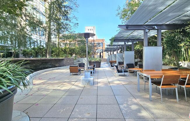 1 bed, 1 bath, 870 sqft, $2,750, Unit 1005