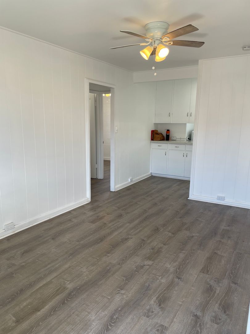 Moiliili - Hausten St - 2 Bdrm/1 Bath/No Prkg - $1475