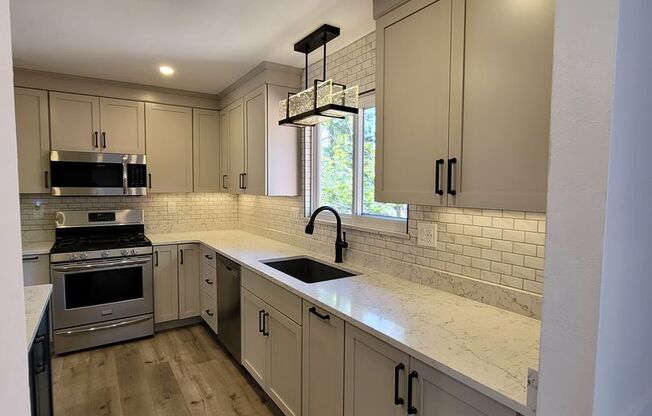 Gorgeous 4 Bedroom Home for Rent on Buckhorn Cr.