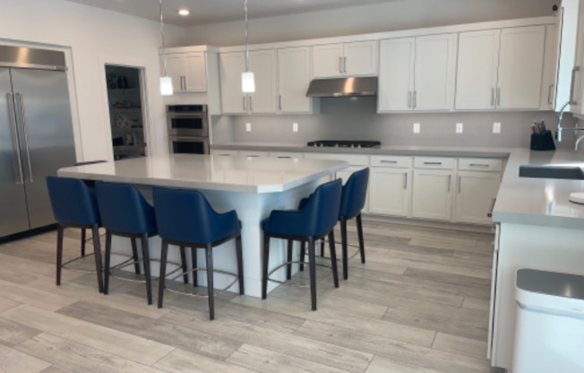7193 W CAMERO AVE