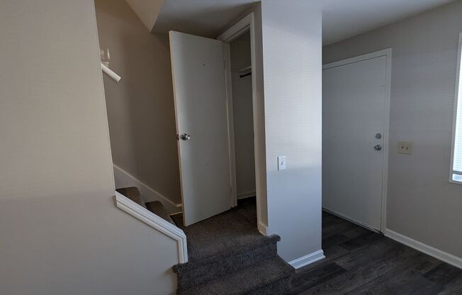 2 beds, 1 bath, 700 sqft, $900, Unit 1340