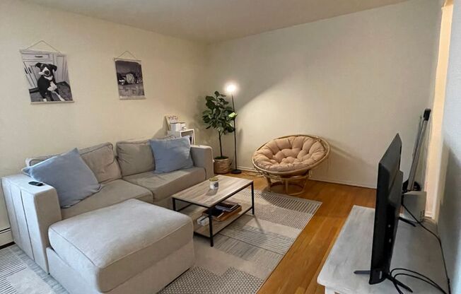 1 bed, 1 bath, 600 sqft, $1,695, Unit 535-454