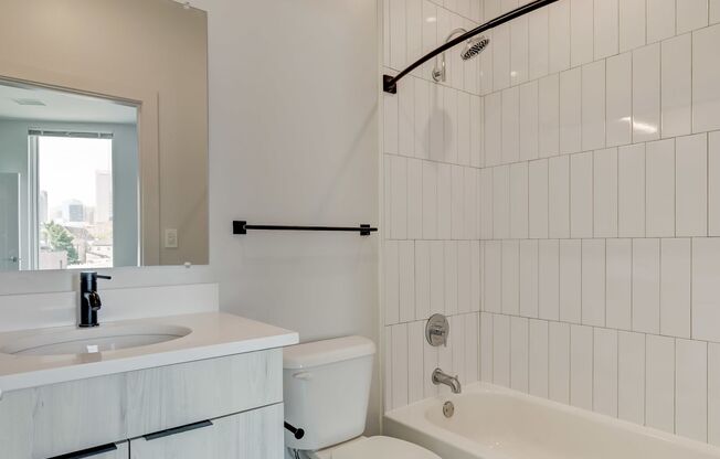 2 beds, 2 baths, 1,000 sqft, $2,199, Unit 402