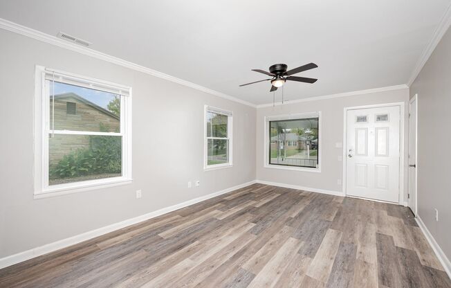 Fabulous 3 Bed 1 Bath Home!