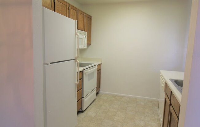 Really Cute Condo Available for Immediate Move-In