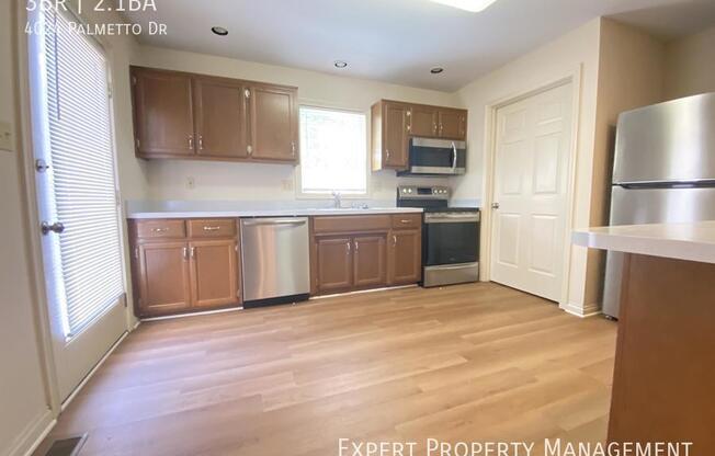 3 beds, 2.5 baths, 1,500 sqft, $2,095