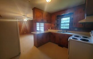 3 beds, 1 bath, $1,250