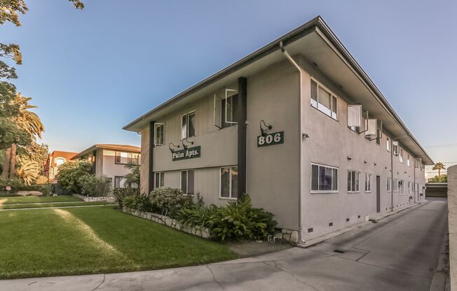 Palm Apartments in the Heart of Arcadia