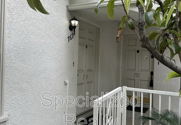 771 E Doran Street