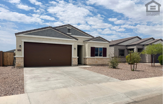 5Bed/3Bath House at Northern Pkwy/El Mirage Rd! Ready for Immediate Move-In!