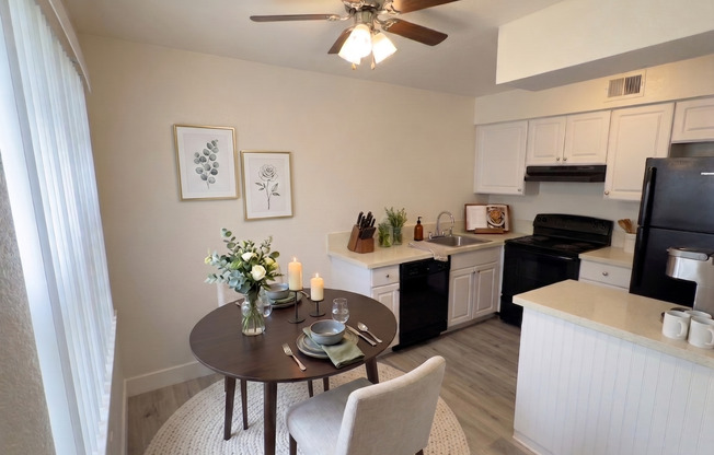 2 beds, 1 bath, 900 sqft, $1,650, Unit 224