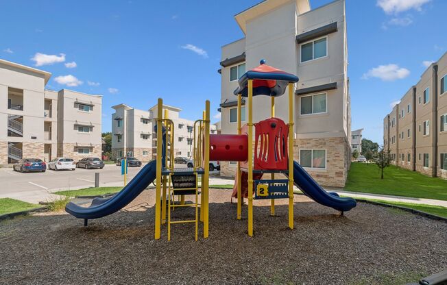 1 bed, 1 bath, 685 sqft, $1,070, Unit 633