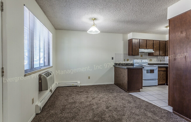 2 beds, 1 bath, 820 sqft, $1,295, Unit 23