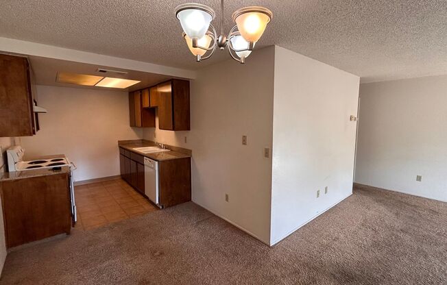 2 beds, 1 bath, $1,850, Unit Unit C