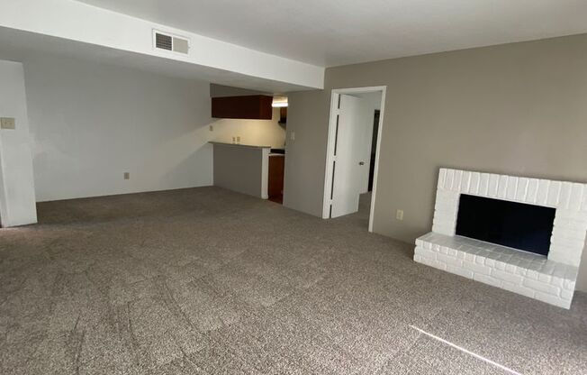 2 beds, 2 baths, 1,003 sqft, $1,120, Unit 2905
