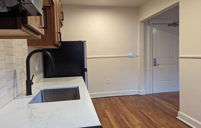 Studio, 1 bath, 357 sqft, $1,010, Unit 403 (AMI)