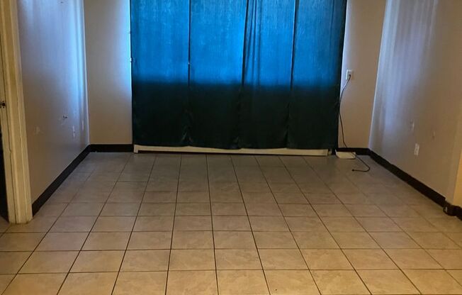 2 beds, 1 bath, 950 sqft, $1,450, Unit 102